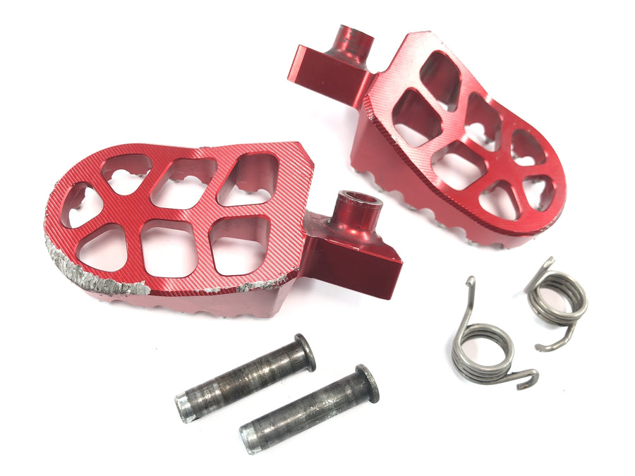 SWM SM 125 R [2018] - Driver footrests left and right