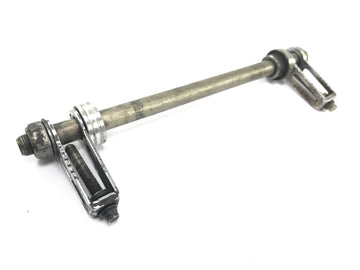 Triumph Bonneville T100 986MF [2012] - Asse ruota posteriore con tendicatena