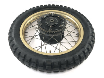 Yamaha XT 500 1U6 [1981] - Cerchio posteriore a raggi dorati 1,85 x 18" con freno a tamburo
