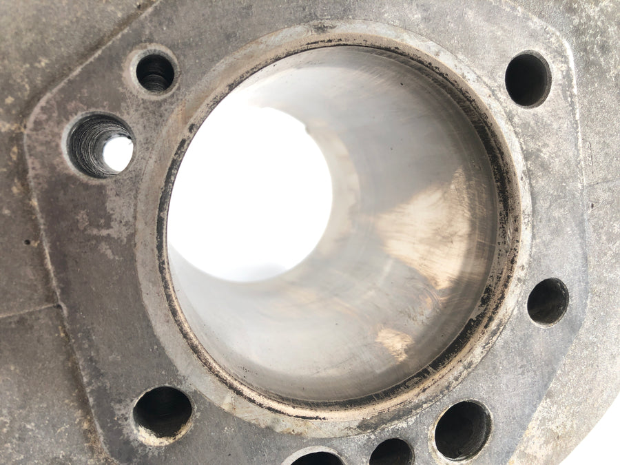 Moto Guzzi 850-T3 [1980] - Cylinder with piston cylinder lying left