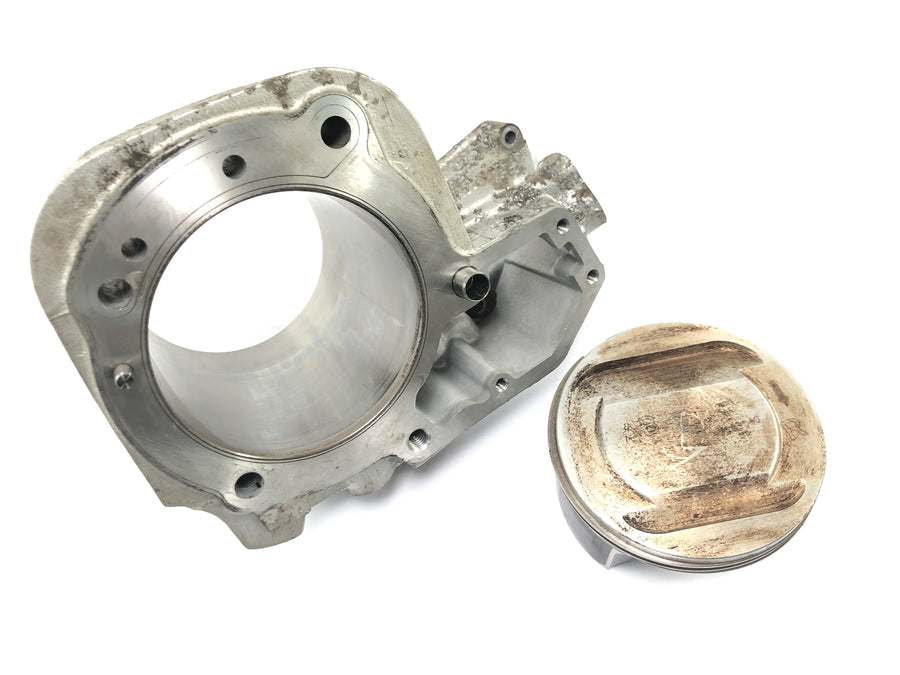BMW R 1200 R R1ST [2008] - cilindro con pistone a destra