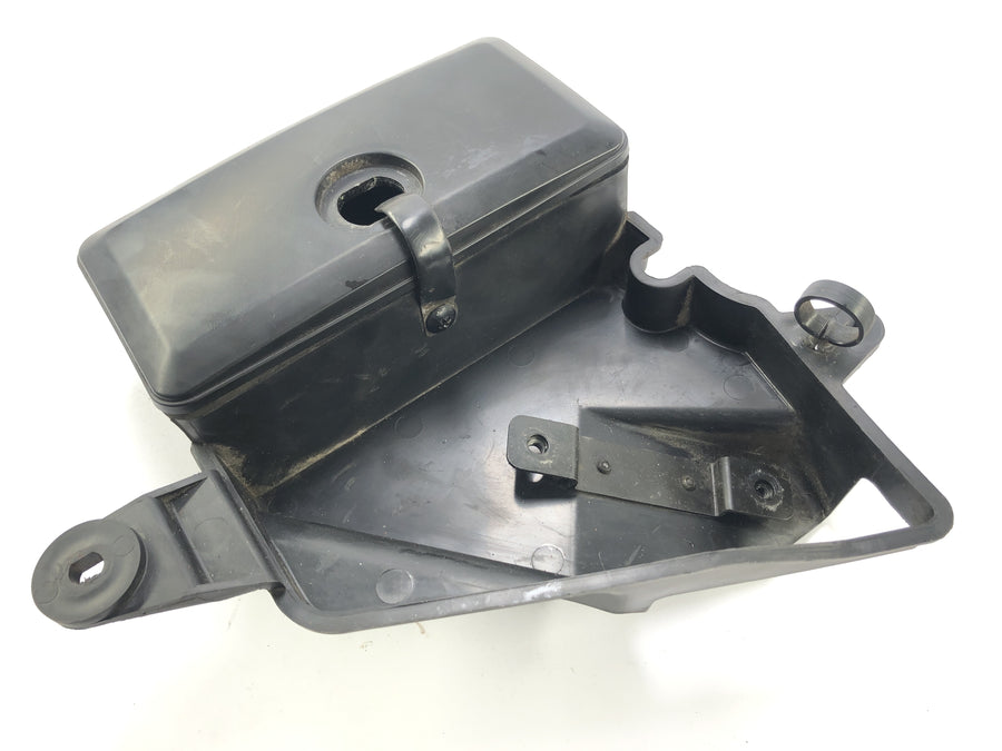 Kawasaki VN 800 Classic [2000] - Staufach Aggregatehalter links