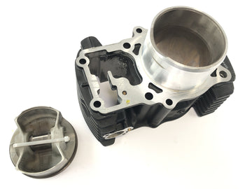 Suzuki VZ 1500 WVCU [2011] - Cilindro con cilindro a pistone nella parte posteriore - 0