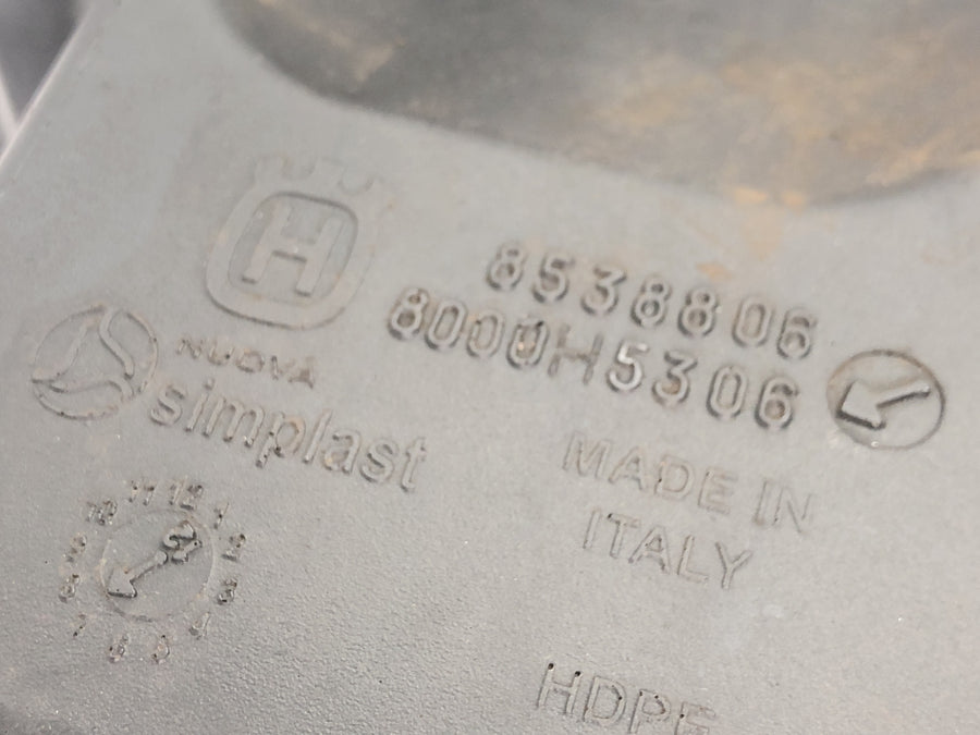 Husqvarna TR 650 Strada A8 [2012] - Serbatoio carburante Serbatoio benzina Vista laterale serbatoio in plastica