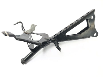 Honda CBR 900 RR SC28 [1994] - Fronte del supporto per supporto per staffa del rivestimento anteriore