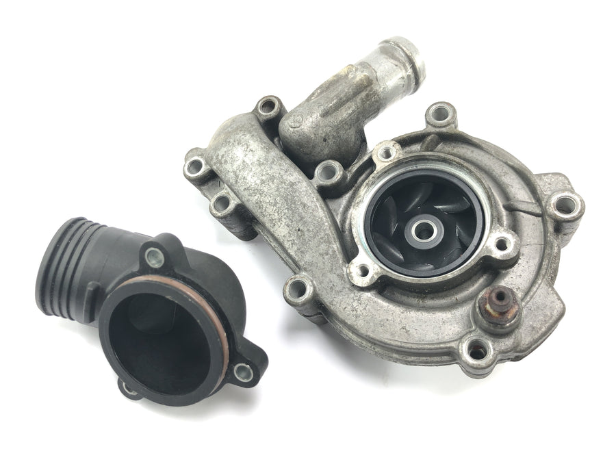 BMW K 1200 S K12S [2005] - Wasserpumpe Kühlmittelpumpe Gehäuse Impeller