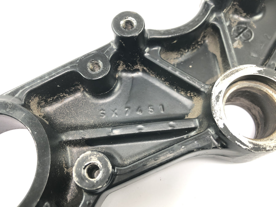 Suzuki GSX R 1100 GU74C [1987] - upper fork bridge, steering head bridge, front clamp
