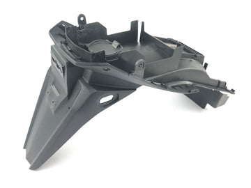 Suzuki GSF 1250 SA Bandit WVCH [2007] - parte interna posteriore parafango posteriore