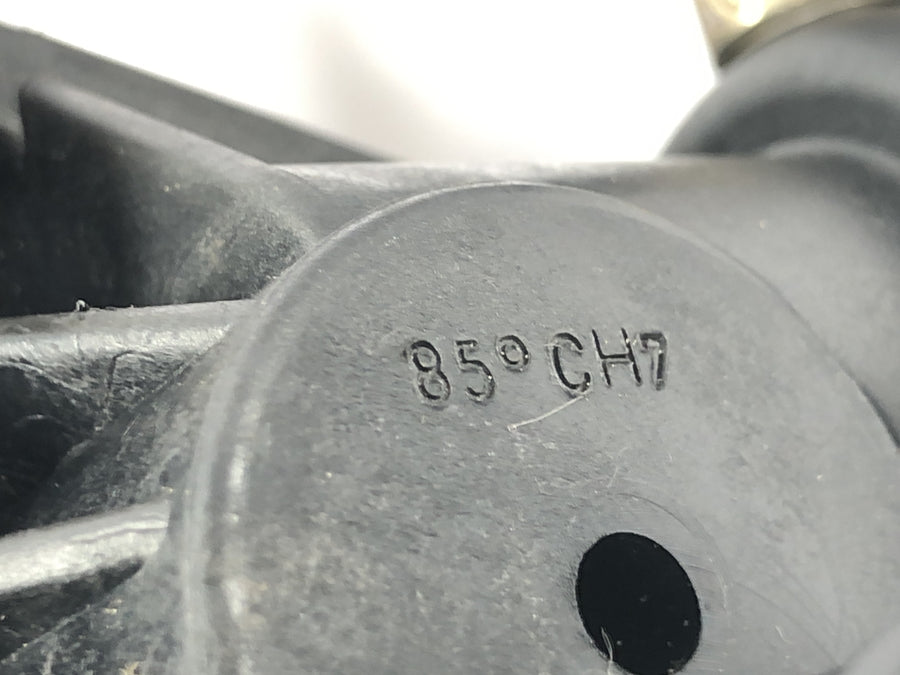 TRIUMPH DAYTONA 955I T595 [1998] - Kühlmittelthermostat Thermostatgehäuse