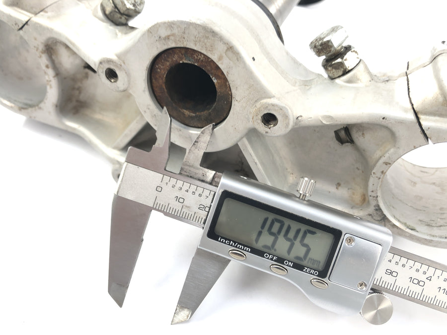Yamaha TT 600 R DJ01 [1998] - fork bridge below