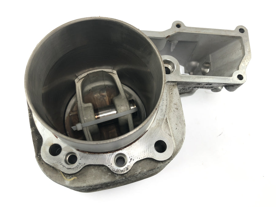 BMW R 1150 RS R22 [2003] - cilindro con pistone a destra
