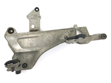 Honda ST 1100 SC26 Pan European [1990] - Supporto poggiapiedi sinistro del sistema poggiapiedi - 0