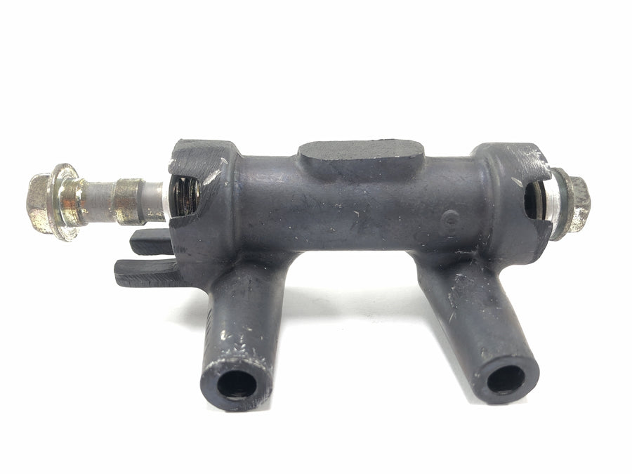 Kawasaki ZX -10 ZXT00B [1990] - Distributore della linea del freno Linea del freno nella parte anteriore