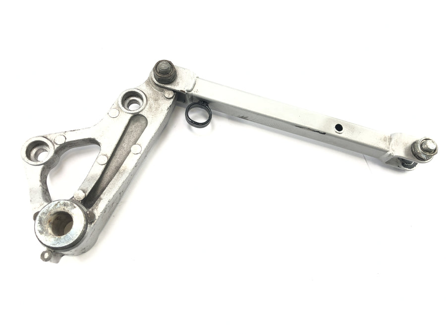 Kawasaki Zephyr 750 ZR750C [1994] - Anchor plate with strut brake anchor tie rod