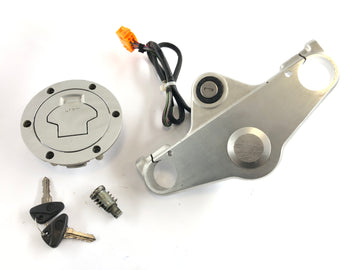 BMW K 1200 Rs [2002] - Blocco del serbatoio del villaggio con ponte fork sopra