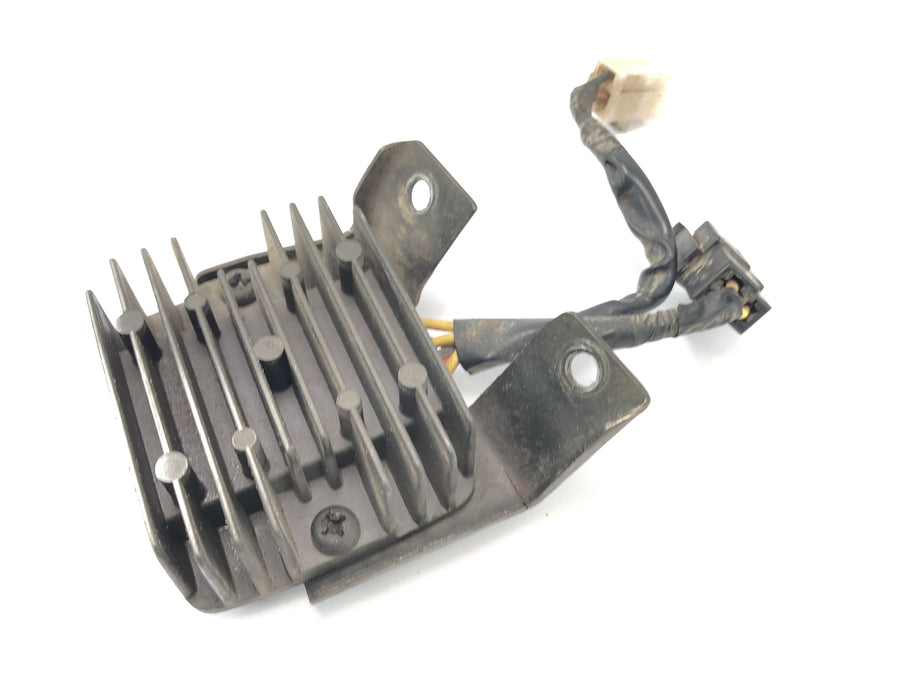 Suzuki DR 350 SK42B [1991] - Controller di controllo della carica del regolatore del regolatore di tensione