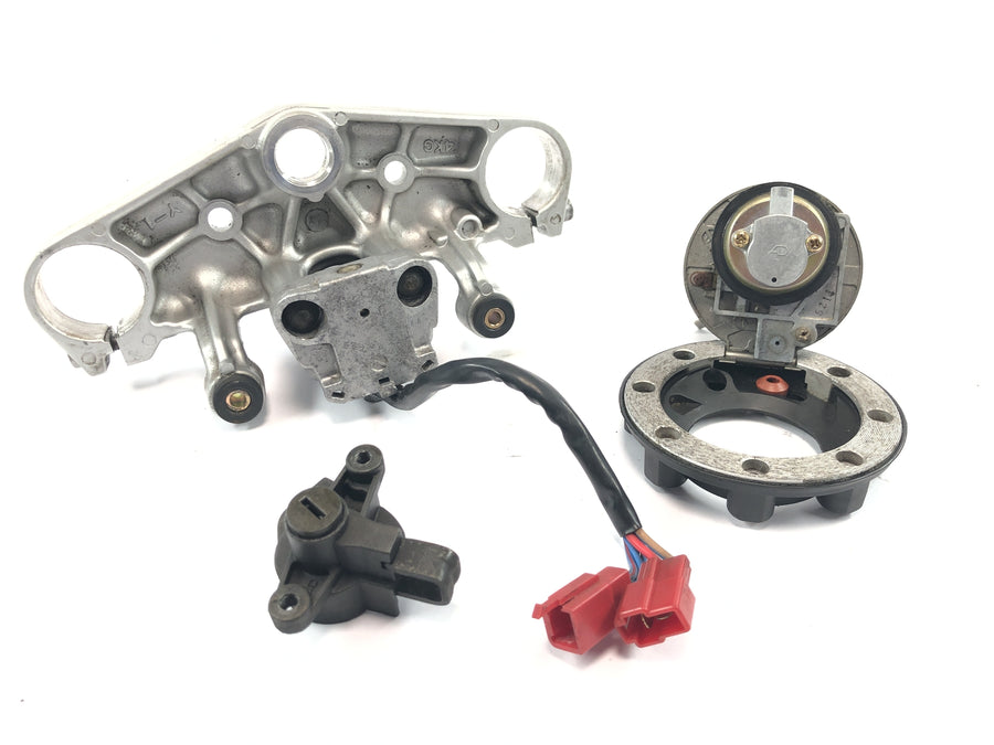 Yamaha XJR 1200 4PU [1996] - ponte forcella superiore con blocchetto di accensione, set di bloccaggio del tappo del serbatoio