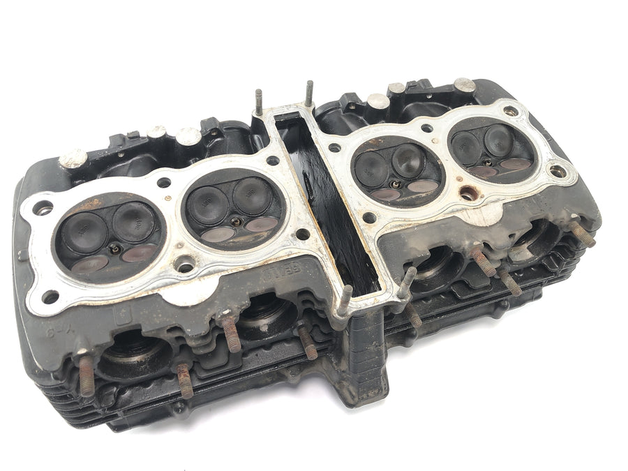 Yamaha XJR 1300 RP06 [2002] - cylinder head