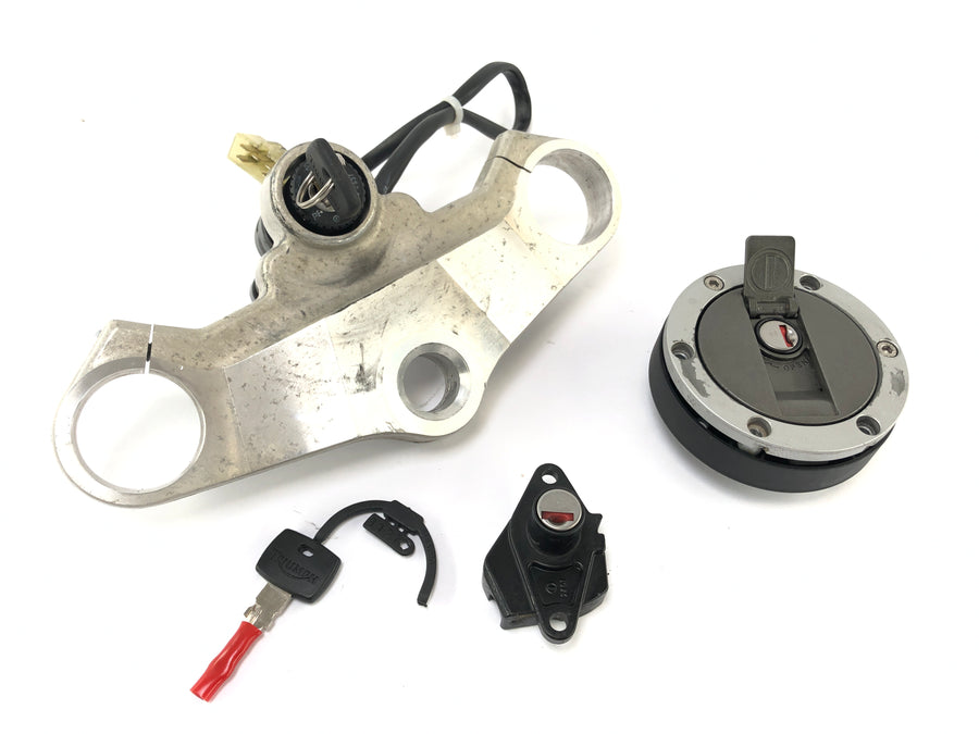 Triumph Daytona 955i T595 [1999] - Schlosssatz Tankschloss Zündschloss Gabelbrücke oben