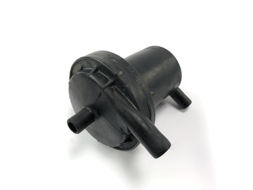 Honda NX 650 RD08 [1995] - Separatore dell'olio della valvola di scarico della valvola di scarico del crankcase