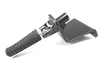 Suzuki VZ 1500 WVCU [2011] - Poggiapiedi conducente sinistro Poggiapiedi conducente con supporto