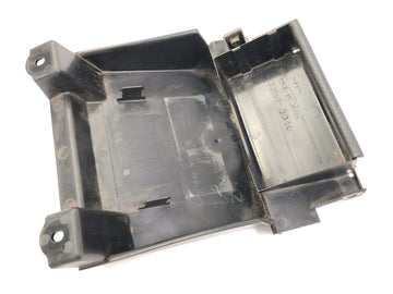 Kawasaki Z 1000 ZRT00A [2006] - Protezione da splash del tetto della batteria