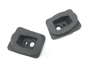 TRIUMPH DAYTONA 955I T595 [1998] - Blocco di montaggio staffa cuscinetto in gomma per montaggio sul telaio posteriore