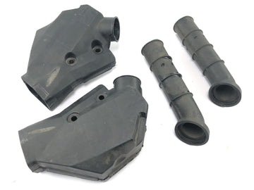 Triumph Daytona 900 T300D [1996] - Luftfilterkasten Airbox Ansaugtrichter Luftführung