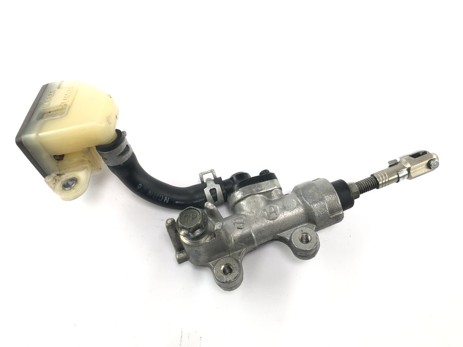 Suzuki GSX R 1000 WVB6 K6 [2006] - Bremspumpe hinten Fußbremszylinder Bremszylinder