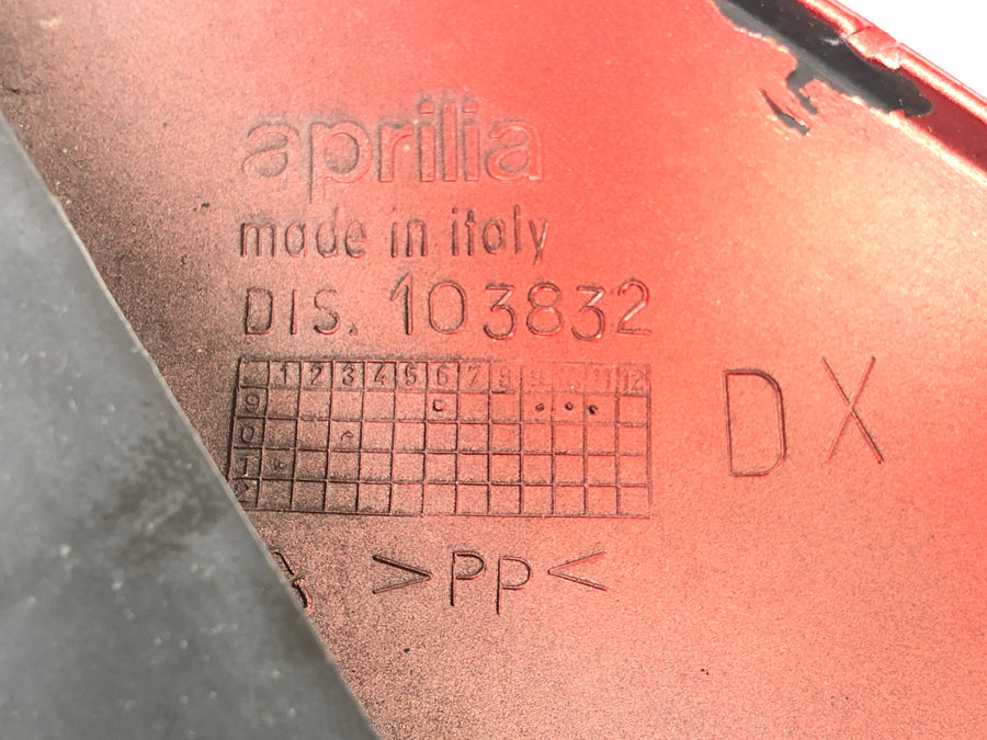 Aprilia SL 1000 Falco PA [2000] - parte laterale del rivestimento della copertura del rivestimento a destra