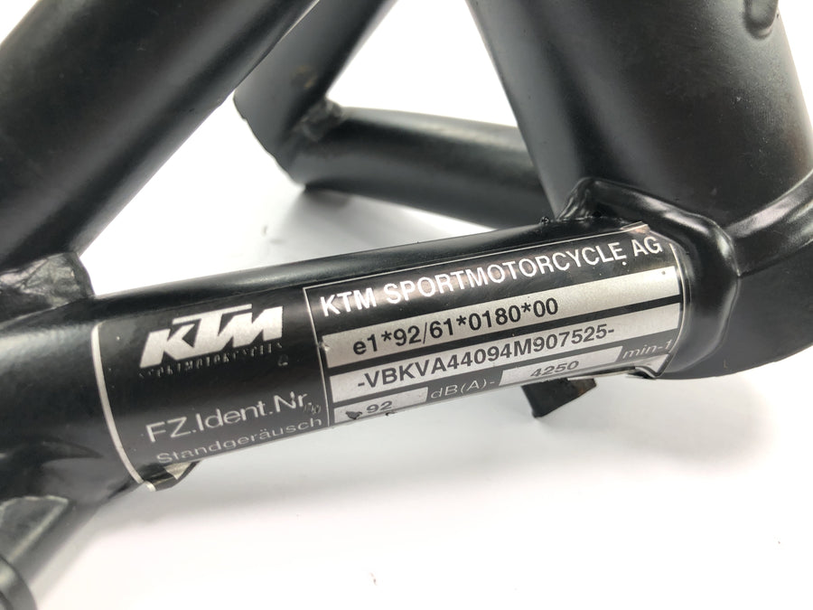 KTM 950 Adventure LC8 [2004] - Lenkkopf Rahmen mit Papieren