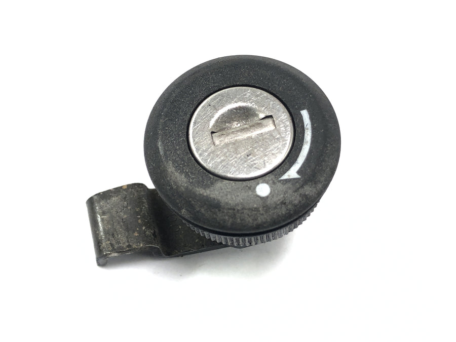 Kawasaki ZX -10 ZXT00B [1990] - Locksmith con bridge fork sul blocco del sedile della serratura del serbatoio superiore
