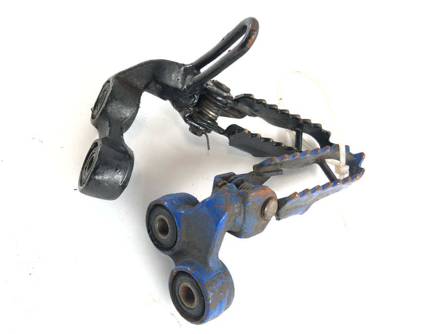 Suzuki DR 750 S SR41B [1988] - Driver footrests right and left
