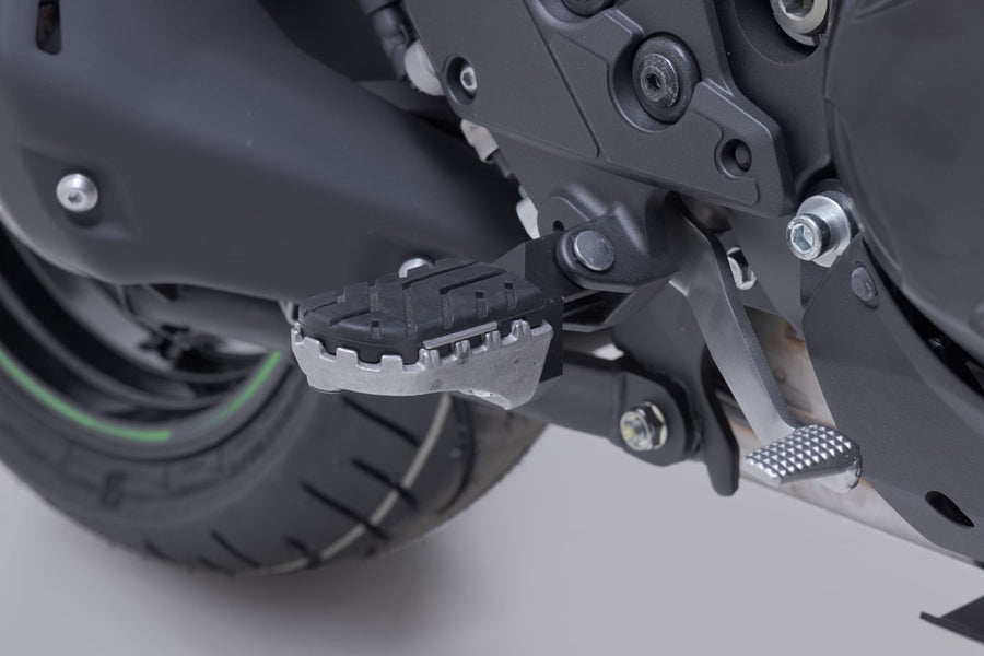 Kawasaki Versys 1100 [2025-2026] - Kit poggiapiedi ION nero – foto 2