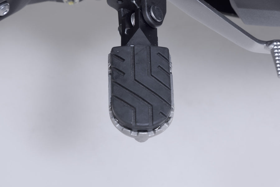 Kawasaki Versys 1100 [2025-2026] - Kit poggiapiedi ION nero – immagine 4