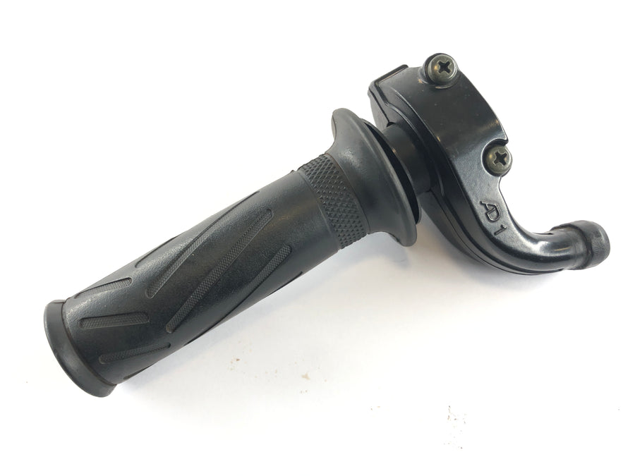 Yamaha YZF R1 RN04 [2000] - Gass Grip