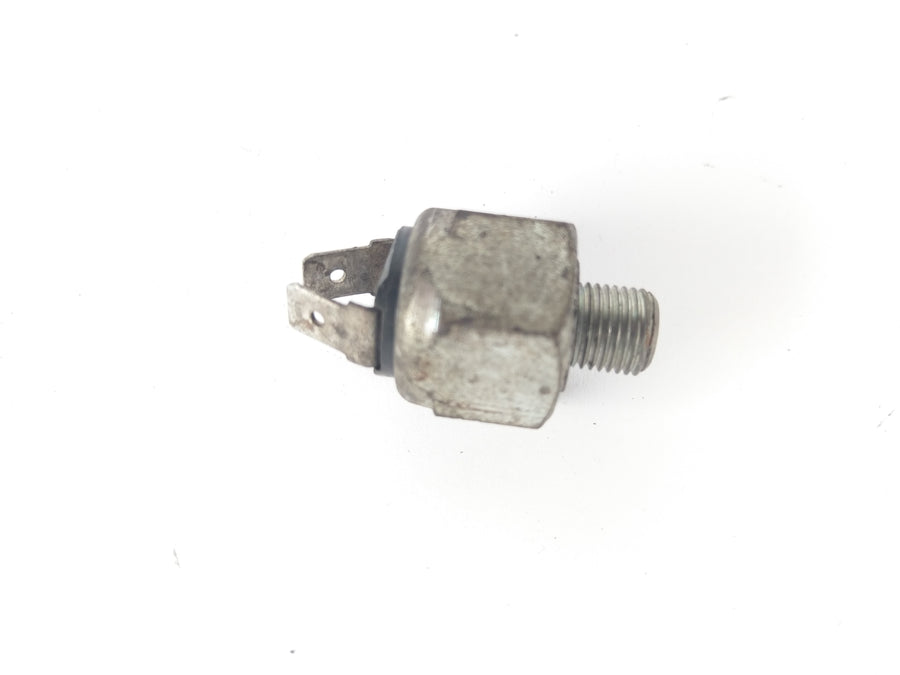 Moto Guzzi 850-T3 California [1978] - Oil pressure switch
