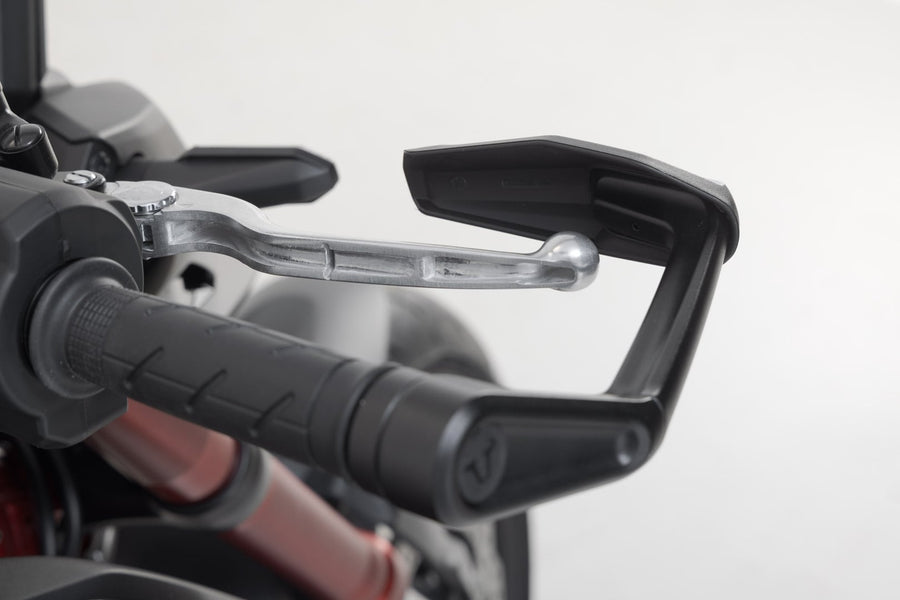 Honda CB 750 Hornet [2023-2024] - Hebelschützer mit Windabweiser – Bild 7