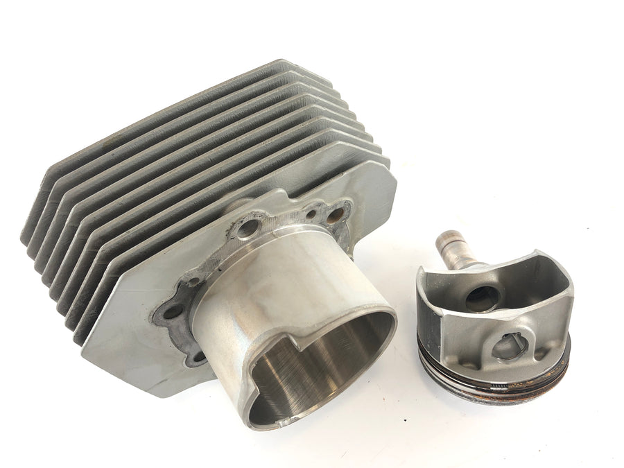 Moto Guzzi V11 [2001] - Cilindro con pistoni a sinistra
