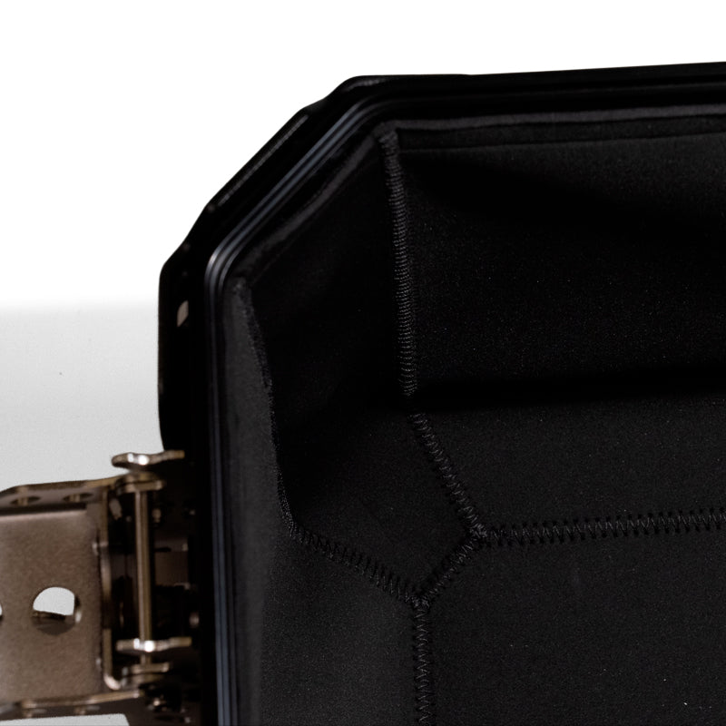 BMW R nineT 1200 Racer [2017-2020] - Neopren-Innenauskleidungen für Aluminiumtaschen Atlas 48L + 41L Auspuffseiten + Neopren-Innenauskleidung für Atlas 44L-Topcase