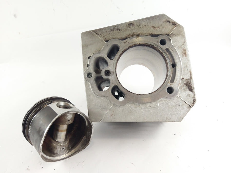 Moto Guzzi V7 Classic LW [2011] - Cylinder with piston