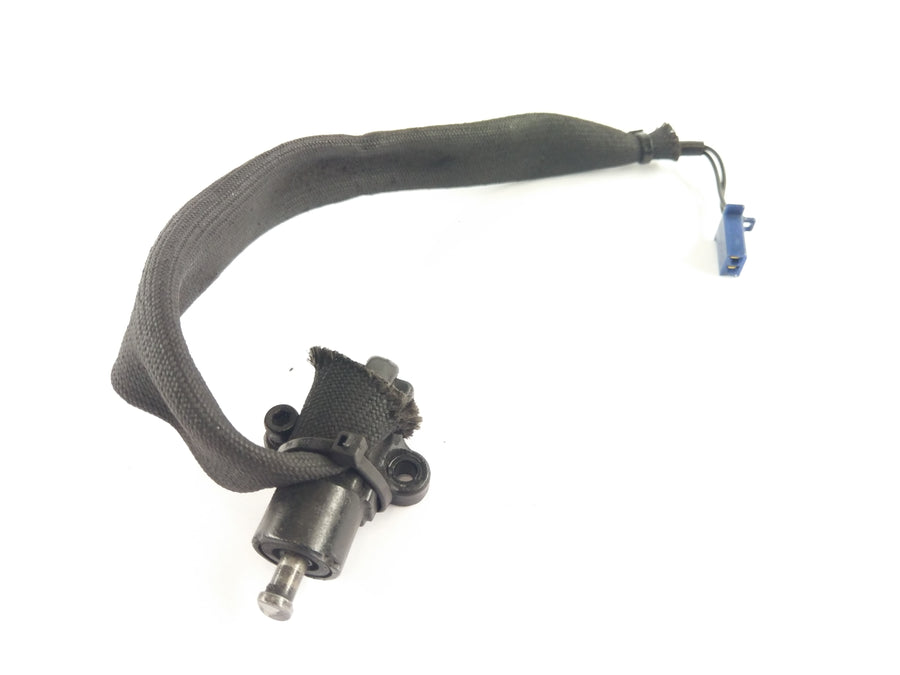 Moto Guzzi V7 Classic LW [2011] - Rear brake light switch