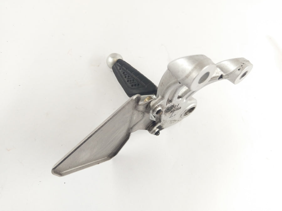 Benelli TNT 1130 Sport [2002] - poggiapiedi con supporto a sinistra