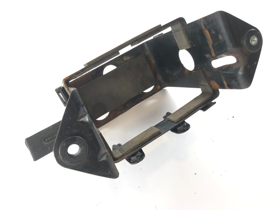 Suzuki DR 750 S SR41B [1988] - Battery box battery compartment